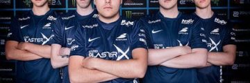 Epsilon tekent drie nieuwe spelers